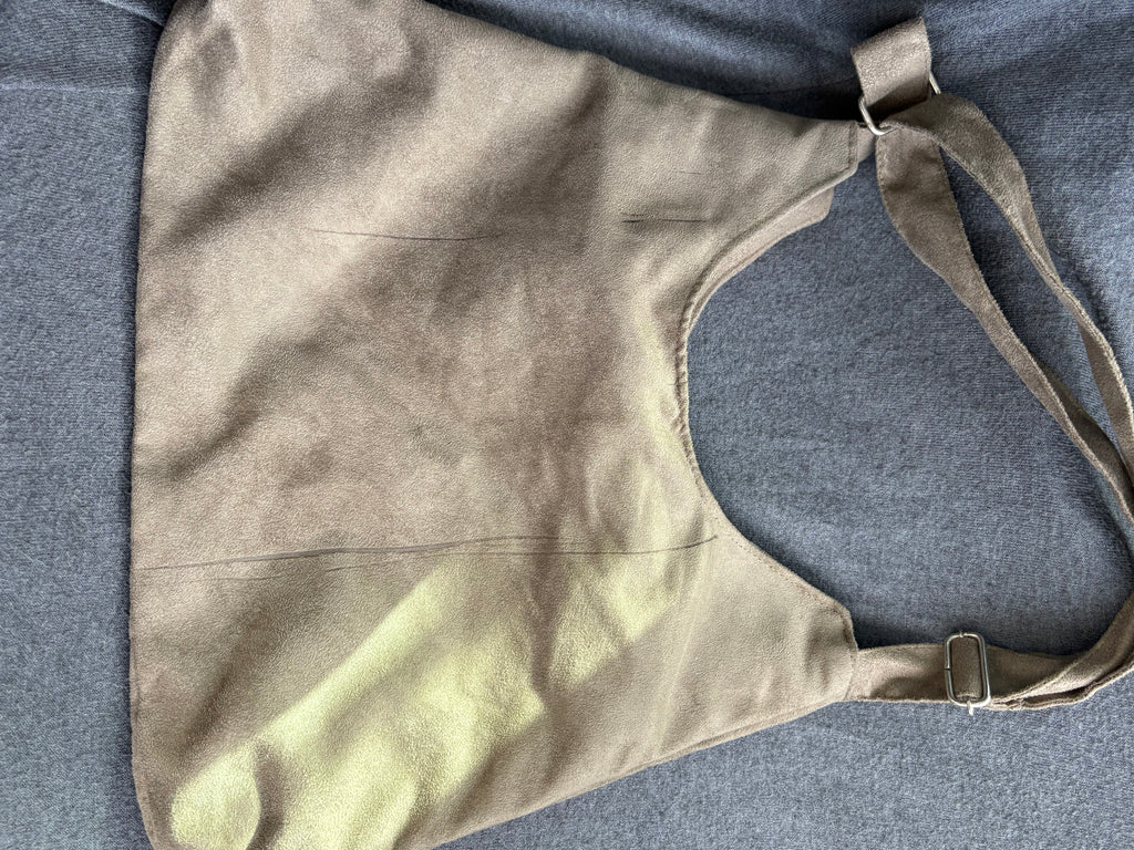 Bolso hombro tonos caqui pedrería asa ajustable
