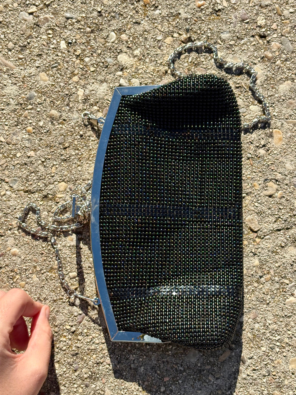 Clutch negro con cadena