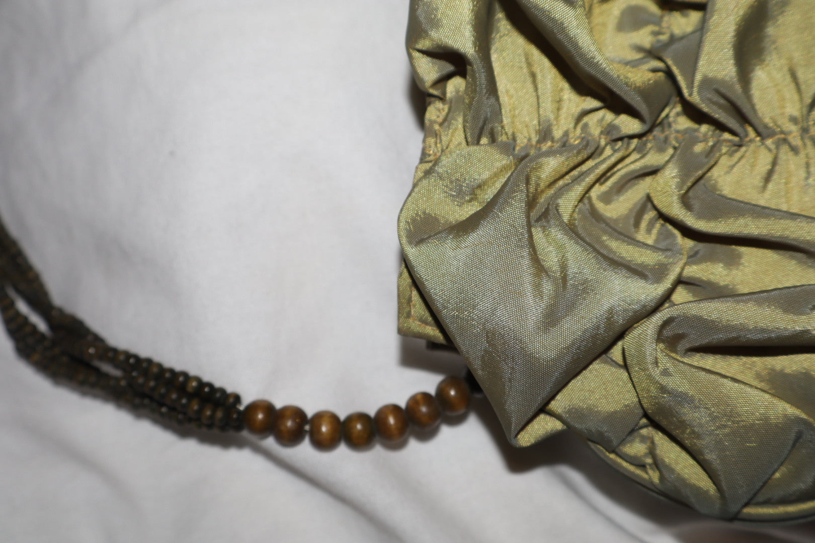 Bolso pistacho fruncidos