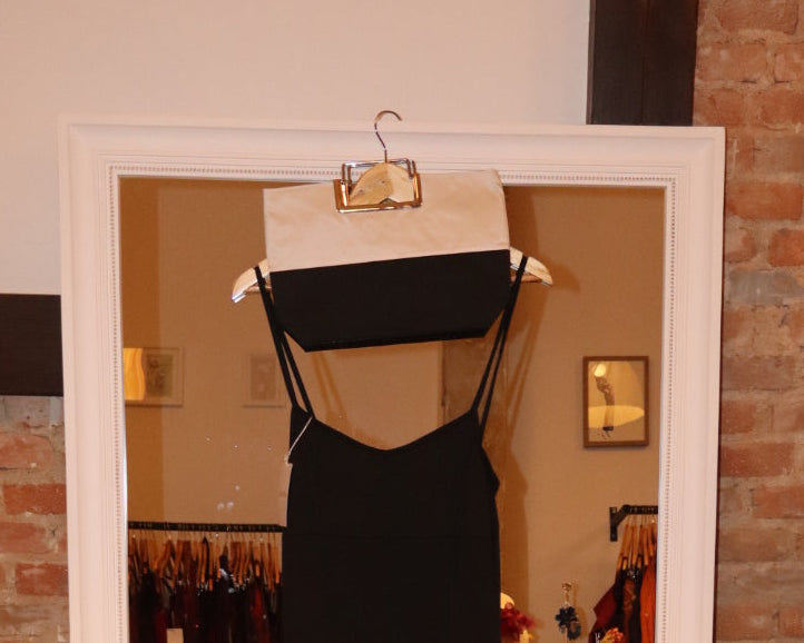 Bolso de mano negro y blanco