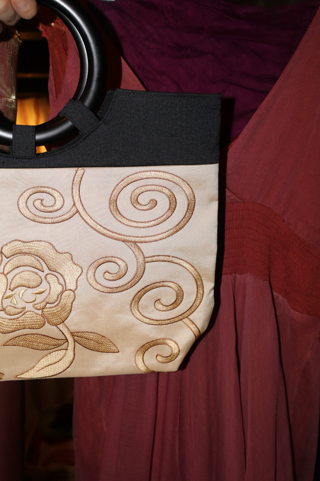 Bolso de mano beige